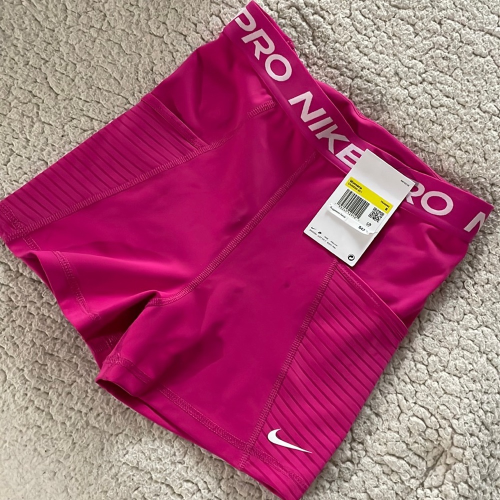 Nike pro